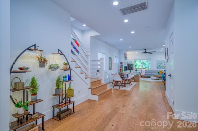 321 Hazel Mill Road, Asheville, NC 28806