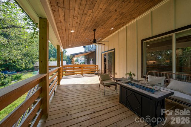 321 Hazel Mill Road, Asheville, NC 28806