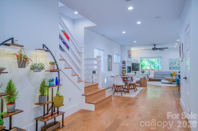 321 Hazel Mill Road, Asheville, NC 28806