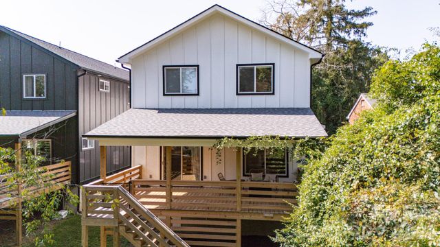 321 Hazel Mill Road, Asheville, NC 28806