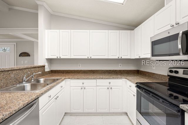 12 Shelterwood Ln, Bluffton, SC 29910