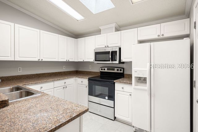 12 Shelterwood Ln, Bluffton, SC 29910
