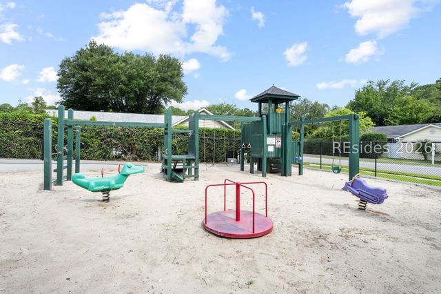 12 Shelterwood Ln, Bluffton, SC 29910