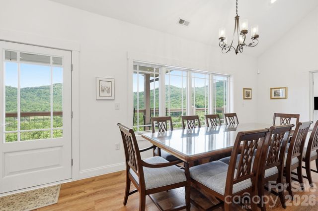229 JD Trail, Candler, NC 28715