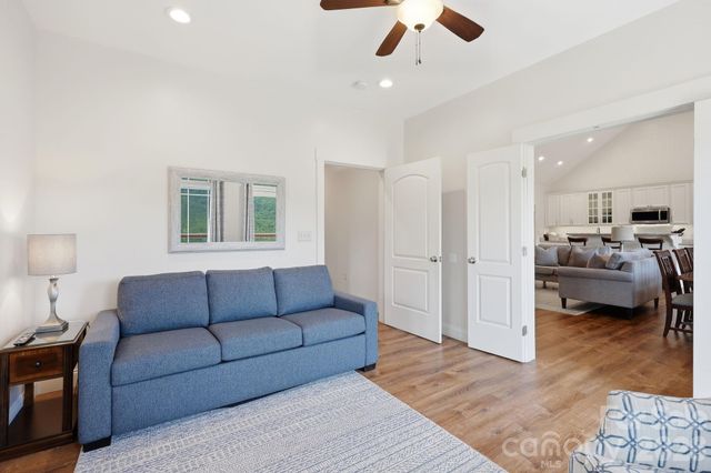 229 JD Trail, Candler, NC 28715
