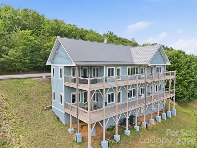 229 JD Trail, Candler, NC 28715
