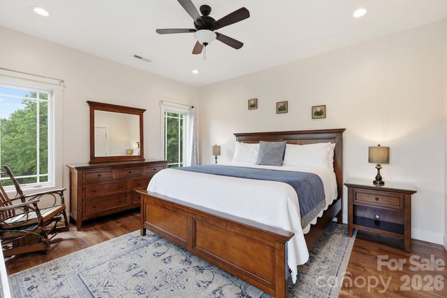 229 JD Trail, Candler, NC 28715