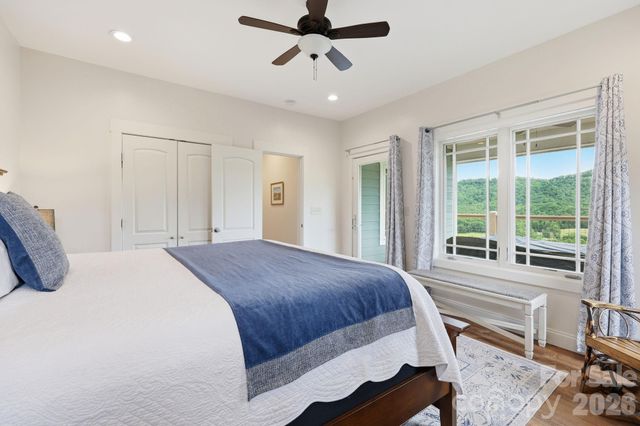 229 JD Trail, Candler, NC 28715