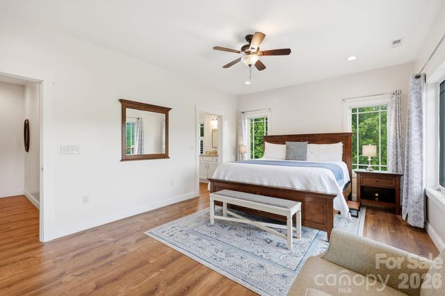 229 JD Trail, Candler, NC 28715