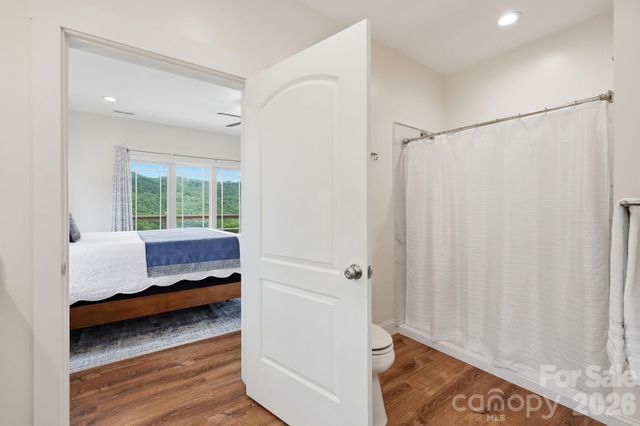 229 JD Trail, Candler, NC 28715