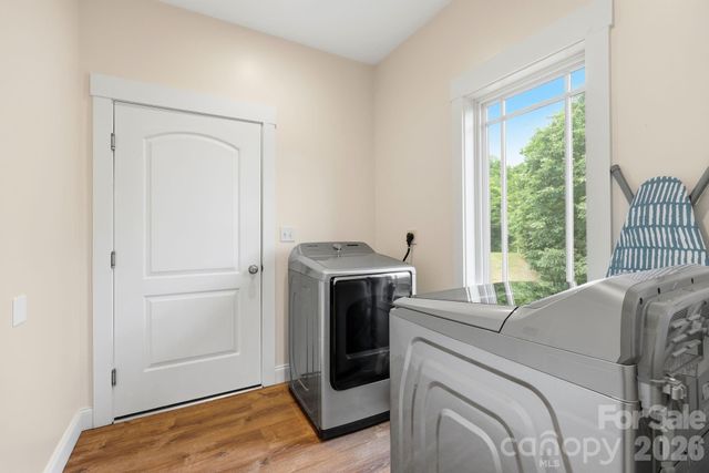 229 JD Trail, Candler, NC 28715