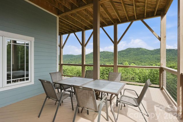 229 JD Trail, Candler, NC 28715