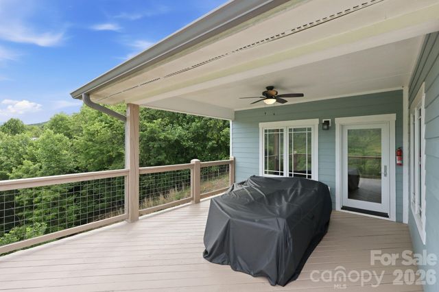 229 JD Trail, Candler, NC 28715