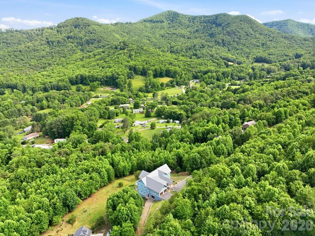 229 JD Trail, Candler, NC 28715