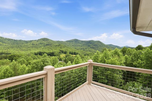 229 JD Trail, Candler, NC 28715