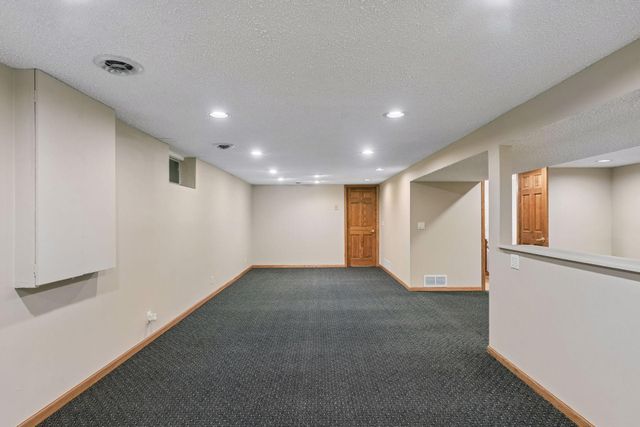 840 Oak Ridge Trail NE, Blaine, MN 55434