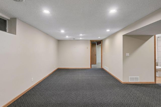 840 Oak Ridge Trail NE, Blaine, MN 55434