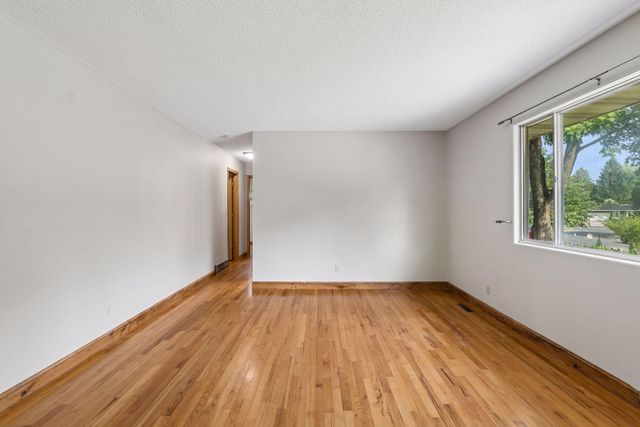 840 Oak Ridge Trail NE, Blaine, MN 55434