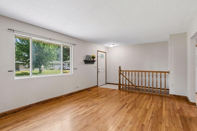 840 Oak Ridge Trail NE, Blaine, MN 55434
