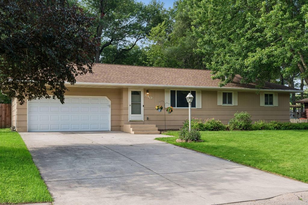 840 Oak Ridge Trail NE, Blaine, MN 55434