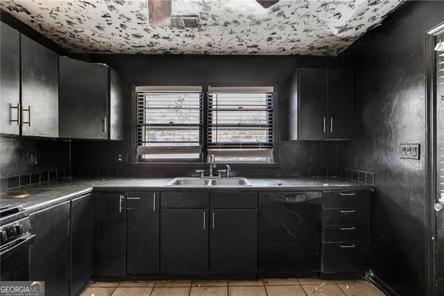 71 Burbank Drive NW, Atlanta, GA 30314