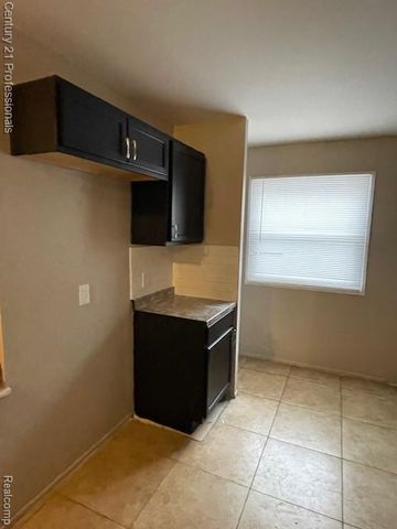 12878 Bramell Street, Detroit, MI 48223