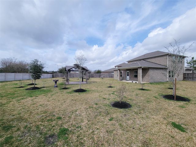 1819 Iris Knoll Lane, Pearland, TX 77089