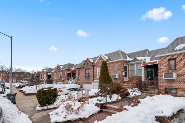 6810 60th Drive, Maspeth, NY 11378