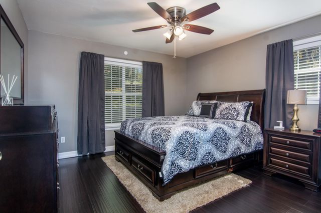 150 Edgewater Way, Point Blank, TX 77364