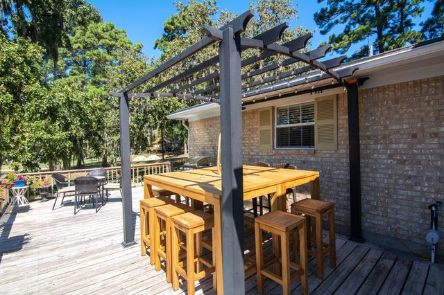 150 Edgewater Way, Point Blank, TX 77364