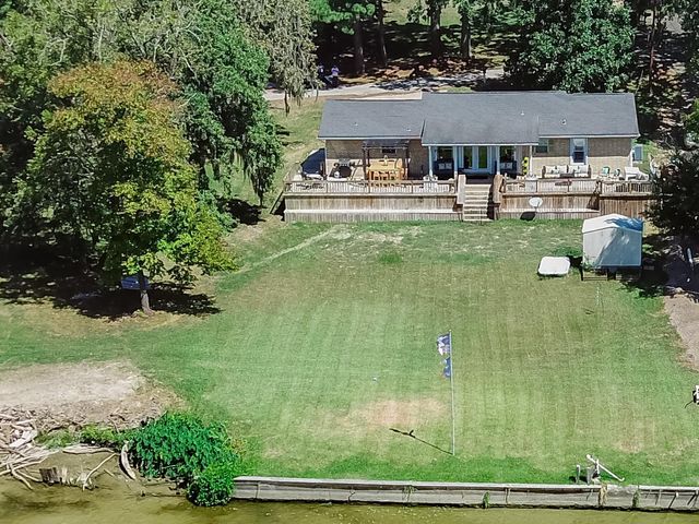 150 Edgewater Way, Point Blank, TX 77364