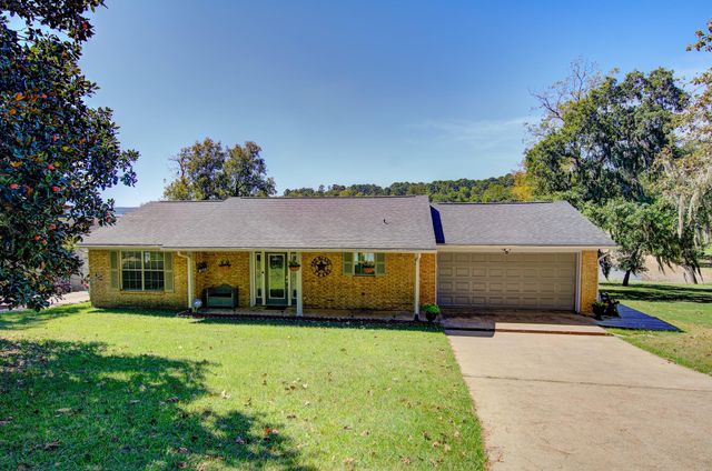 150 Edgewater Way, Point Blank, TX 77364