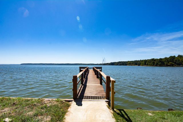 150 Edgewater Way, Point Blank, TX 77364