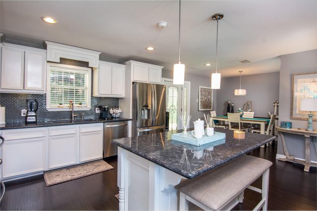 150 Edgewater Way, Point Blank, TX 77364