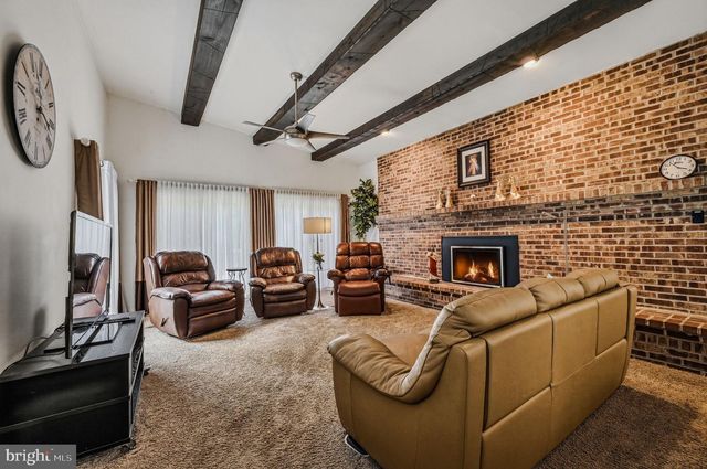 1405 CLIVE CIR, Wilmington, DE 19803
