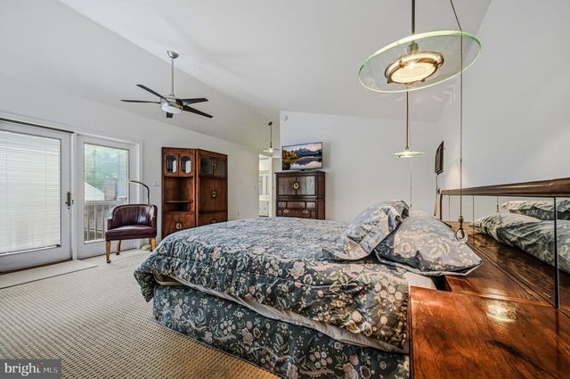 1405 CLIVE CIR, Wilmington, DE 19803