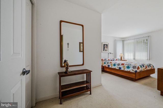 1405 CLIVE CIR, Wilmington, DE 19803
