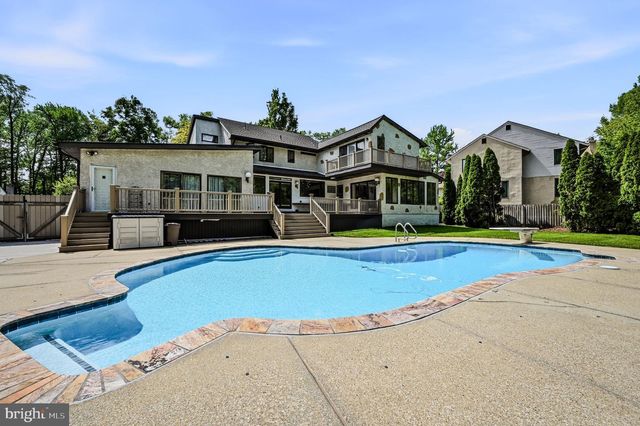 1405 CLIVE CIR, Wilmington, DE 19803