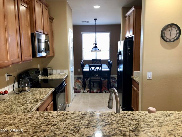 6566 W MOCKINGBIRD Court, Florence, AZ 85132