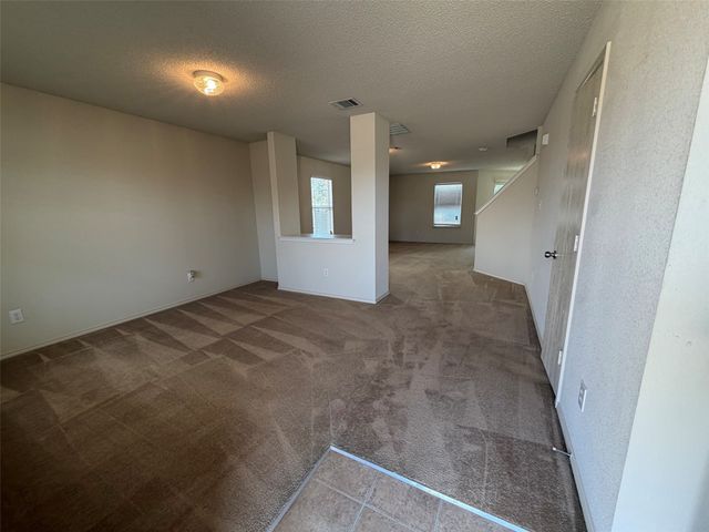 2329 Ash Grove Trail, Fort Worth, TX 76112