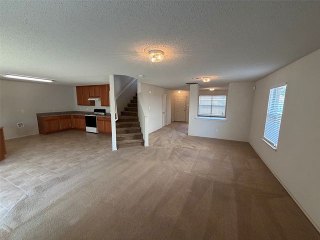 2329 Ash Grove Trail, Fort Worth, TX 76112