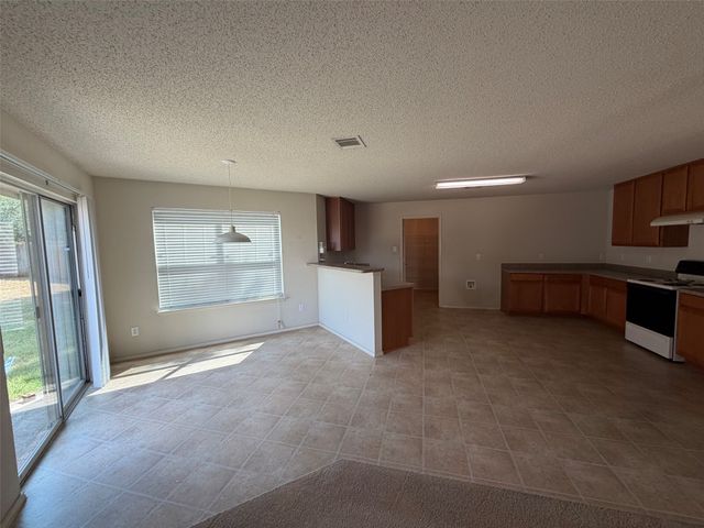 2329 Ash Grove Trail, Fort Worth, TX 76112