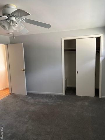 14532 Evergreen Road, Detroit, MI 48223