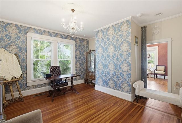 501 W 2nd Avenue, Lexington, NC 27292