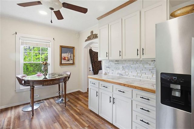 501 W 2nd Avenue, Lexington, NC 27292