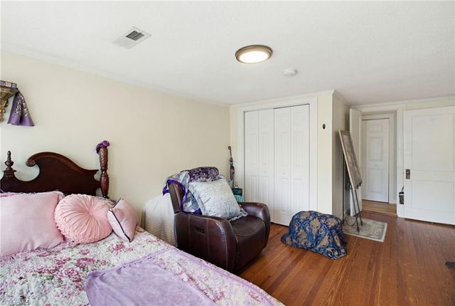 501 W 2nd Avenue, Lexington, NC 27292
