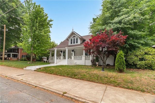 501 W 2nd Avenue, Lexington, NC 27292