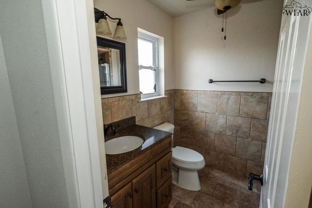 2404 PICADILLY LANE, Wichita Falls, TX 76309