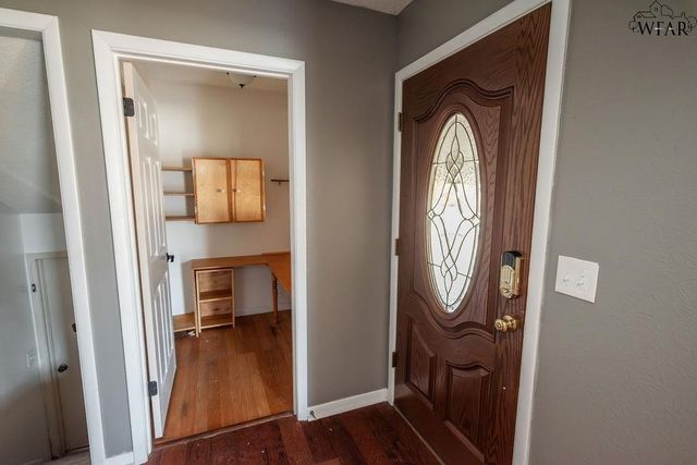 2404 PICADILLY LANE, Wichita Falls, TX 76309