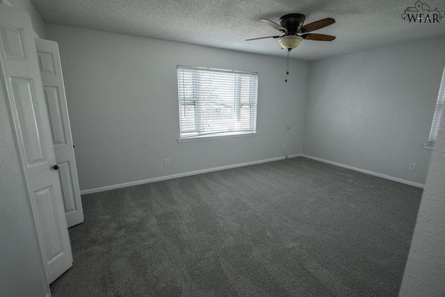 2404 PICADILLY LANE, Wichita Falls, TX 76309